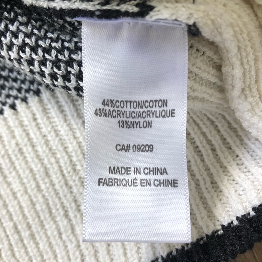Cleo Black & White Knit Floral Cardigan - Picture 11 of 17